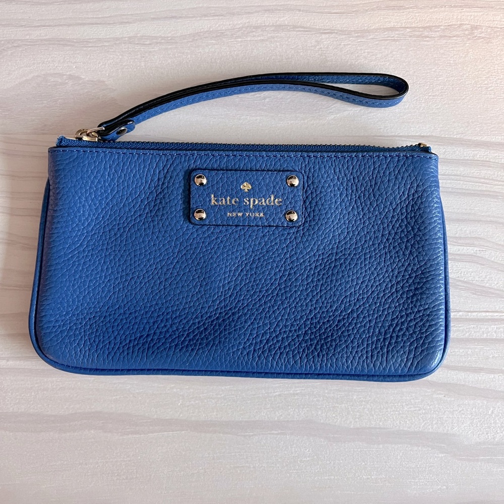 KATE SPADE leather wristlet